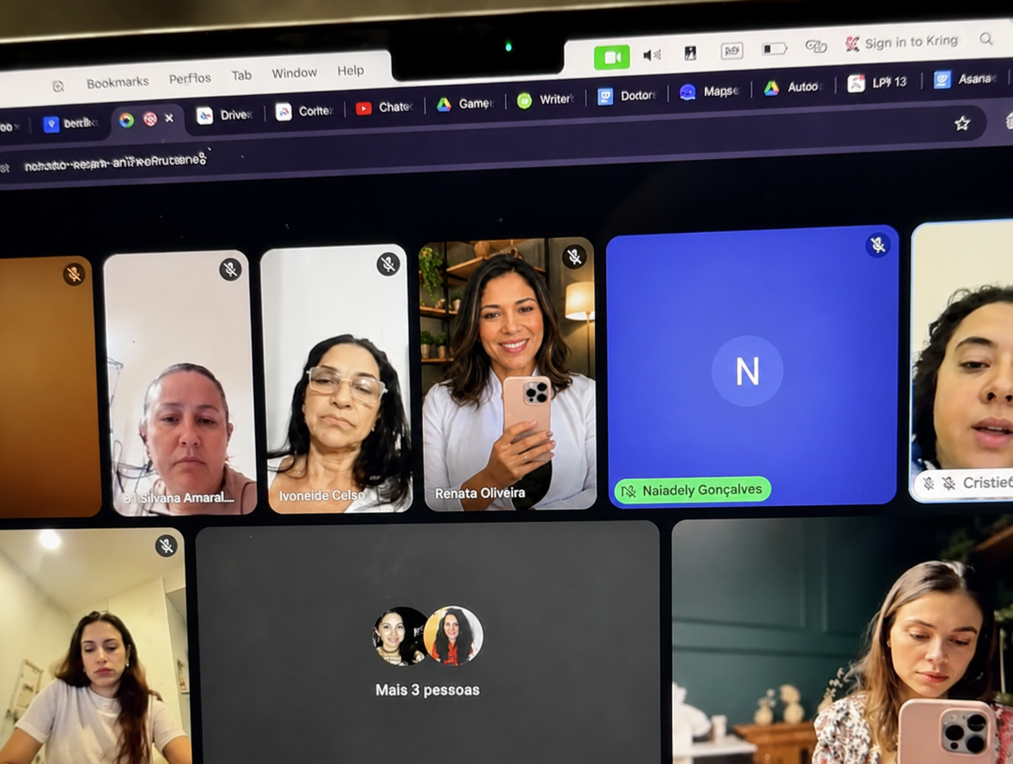 Soporte y videollamadas con madres